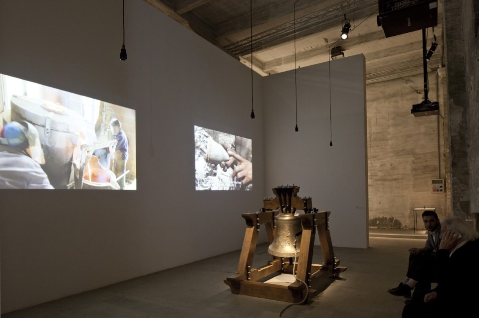 Hiwa K, <i>The Bell</i>, 2014-2015 Hiwa K, <i>The Bell</i>, 2014-2015