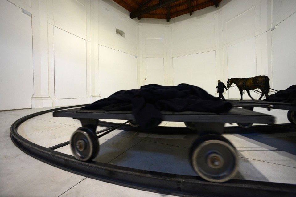 La mostra di Jannis Kounellis al Centro arti visive Pescheria, Pesaro