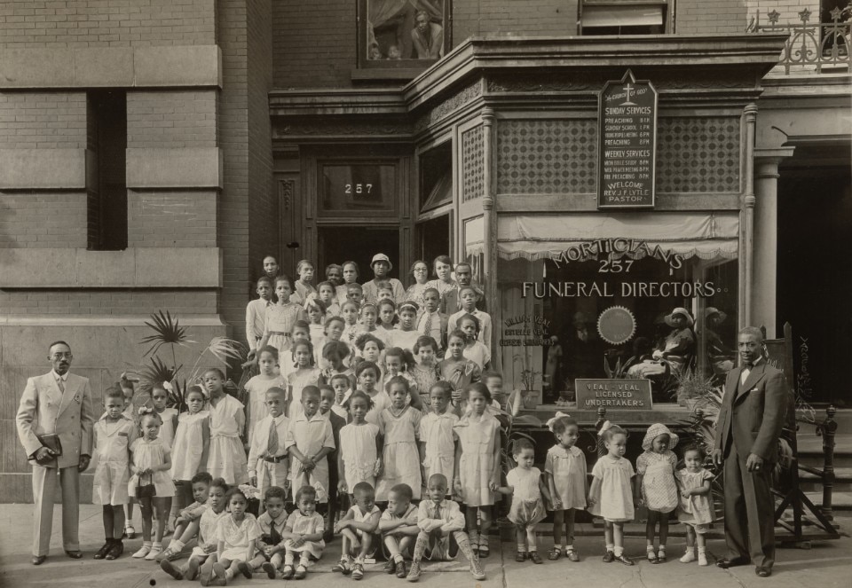 James Van Der Zee Group Portrait, Church of God, Harlem, 1933 gelatin silver print image: 17.8 x 24.8 cm (7 x 9 3/4 in.) Sheet: 18.1 x 25.6 cm (7 1/8 x 10 1/16 in.) National Gallery of Art, Washington, Pepita Milmore Memorial Fund 2018.110.1 © 1969 Van Der Zee