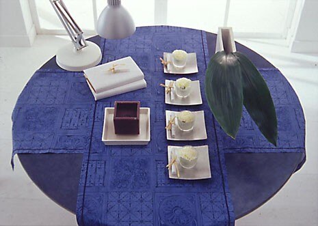 Bassetti’s table linen ”Granfoulard” shows the influences of Indian textile art