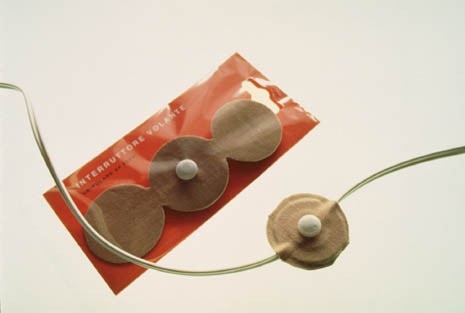 Interruttorevolante loose switch, design Donata Paruccini, 2001