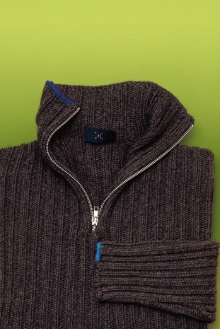 Man sweater of the Fibre Tibet collection, 80% yak and 20% wool