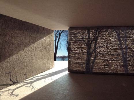 The densely-stippled pattern of fibre optics transmits light and shadows onto inside or outside walls, depending on where the light  source is