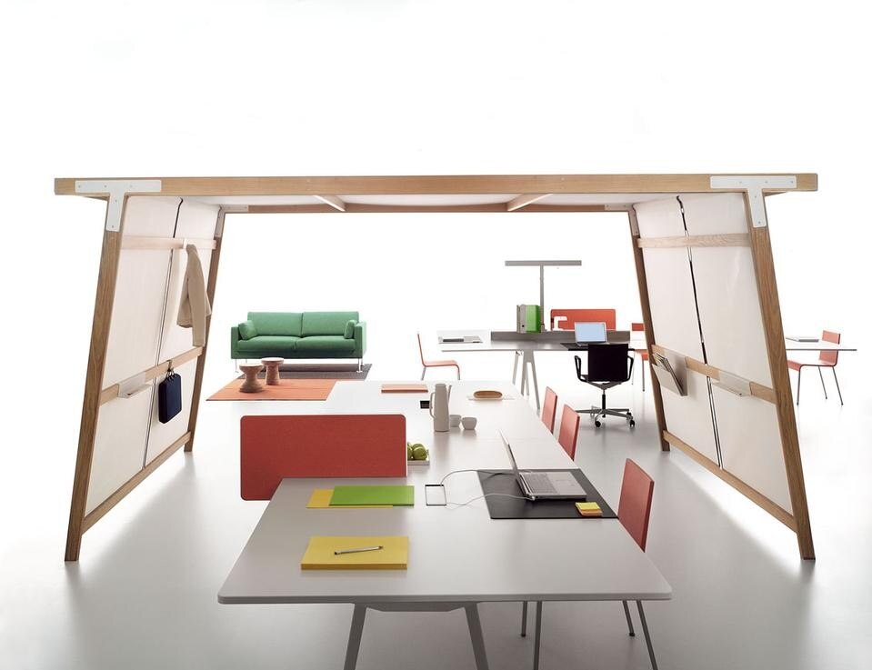 Ronan & Erwan Bouroullec, Joyn office system, 2002 © Vitra (www.vitra.com),  
Photo Miro Zagnoli 