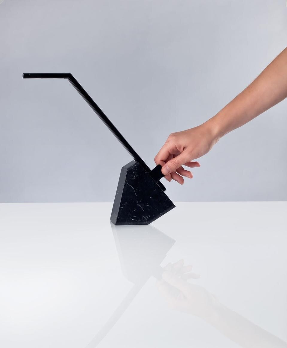 Zaven, Marco Zavagno and Enrica Cavarzan: desk table Swing. Photo  Giuliano Koren