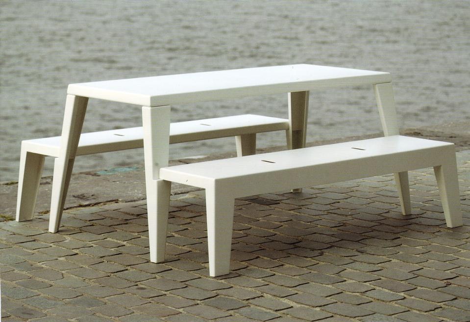 Etcetera table and bench produced by www.feld.be