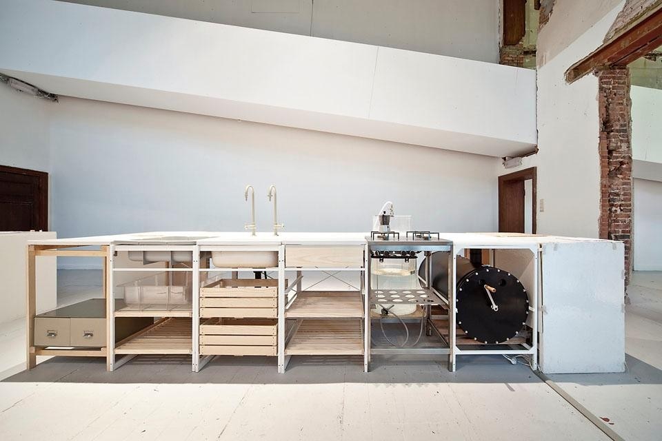 OS Modular Kitchen,
designed by Thomas Lommée, Jo Van Bostraeten, Michou-Nanon De Bruijn, Christiane Hoegner, Lucas Maassen and
Unfold. <br />Top image: OS Mod-bike
designed by Jo Van
Bostraeten.