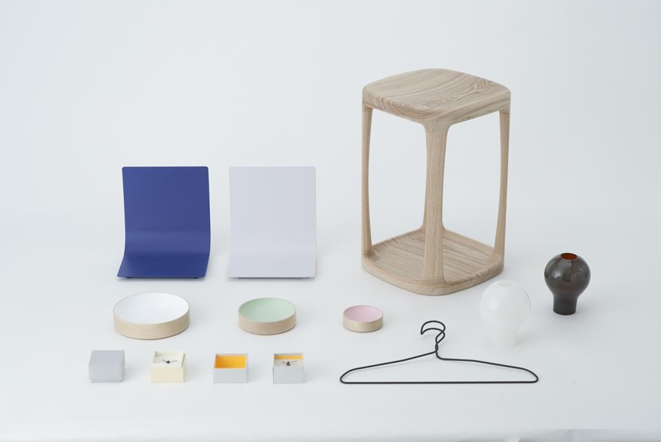 Like It by Pinto is a collection of six objects that offer an elegant and minimalistic response to minor everyday needs. Like It by Pinto is a collection of six objects that offer an elegant and minimalistic response to minor everyday needs.