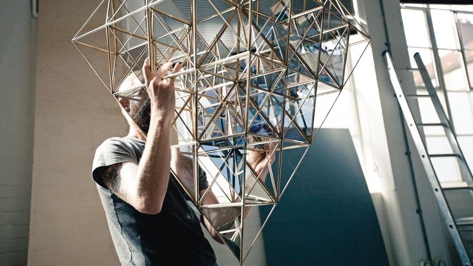 The group of British artists
UVA (United Visual Artists)
in their Great Suffolk Street
studio. Formed in London in
2003, the collective is led by
Mathew Clark, Chris Bird and
Ash Nehru (top image)