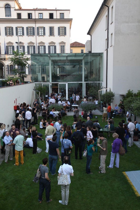 Meet the Media Guru, 10-30 June 2015 Meet the Media Guru, 10-30 June 2015