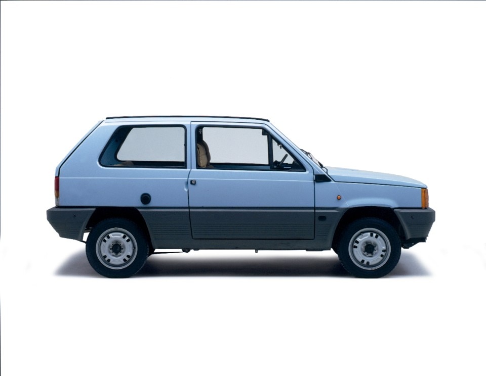 salto Grote hoeveelheid Skiën Fiat Panda: the utilitarian car that Giugiaro nicknamed “the fridge” turns  40 - Domus
