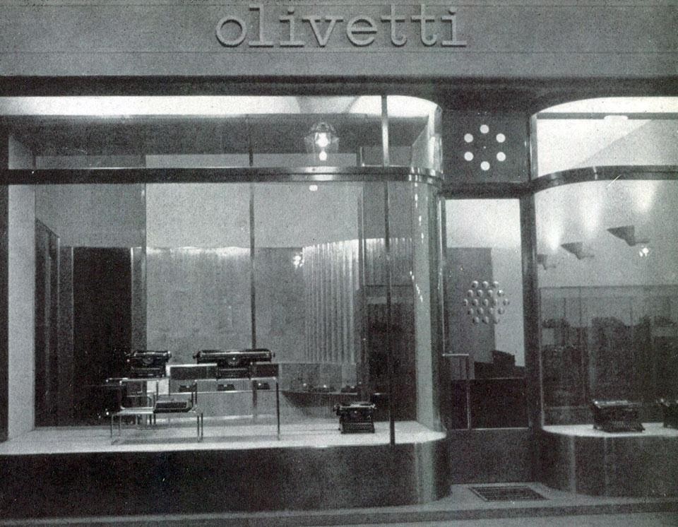 Xanti Schawinsky, Olivetti shop in Turin. Photo by Renato Zveteremich Xanti Schawinsky, Olivetti shop in Turin. Photo by Renato Zveteremich