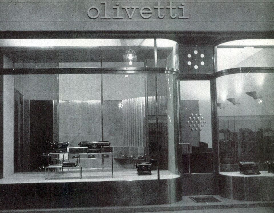 Xanti Schawinsky, Olivetti shop in Turin. Photo by Renato Zveteremich