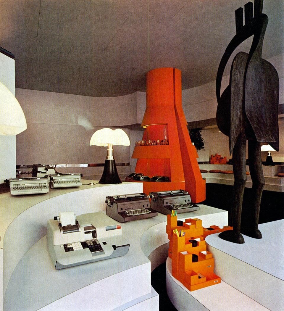 Gae Aulenti, the new Olivetti store in Paris, photo by Marchi Rolly, from the pages of Domus 452 / July 1967