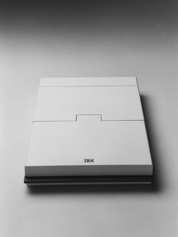 Richard Sapper, Convertible personal computer IBM, 1986. Photo © Richard Saooer Design Studio