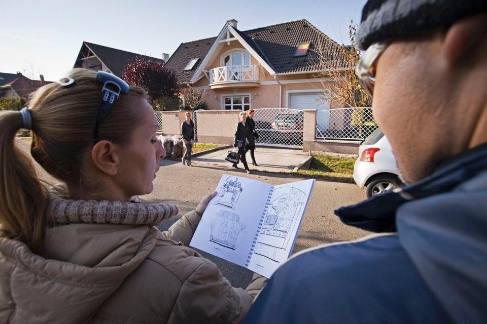 Documentation of <i> Mirror Hill</i>, 2010, a project that last october involved 400 families from a community on the outskirts of Budapest called Mirror Hill. Documentation of <i> Mirror Hill</i>, 2010, a project that last october involved 400 families from a community on the outskirts of Budapest called Mirror Hill.