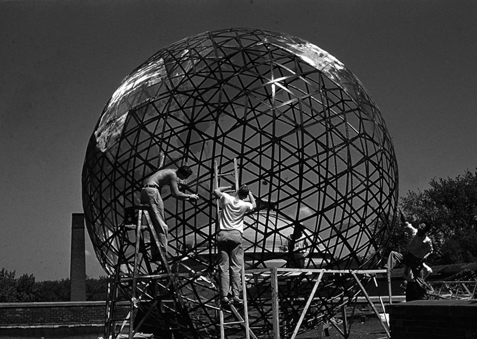 Geoscope (“Mini-Earth”) prototype under construction at Cornell University, 1952. Courtesy of Estate of R. Buckminster Fuller and Stanford University Libraries, Special Collections, R. Buckminster Fuller Collection. Geoscope (“Mini-Earth”) prototype under construction at Cornell University, 1952. Courtesy of Estate of R. Buckminster Fuller and Stanford University Libraries, Special Collections, R. Buckminster Fuller Collection.