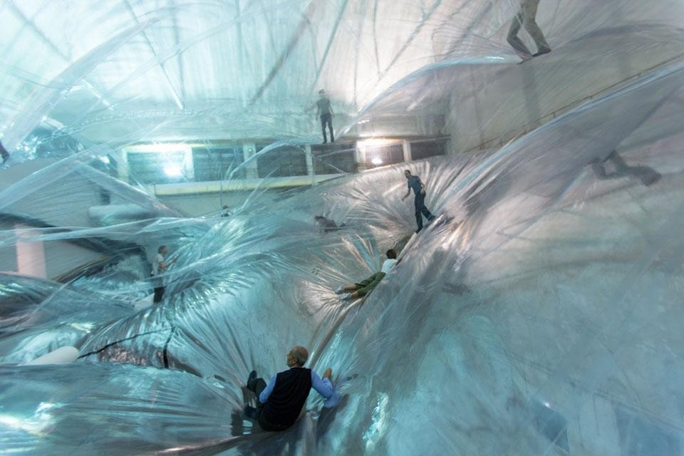 Tomás Saraceno, <em>On Space Time Foam</em>, 2012, installation view at HangarBicocca, Milan. Photo by Alessandro Coco. Courtesy Fondazione HangarBicocca, Milano