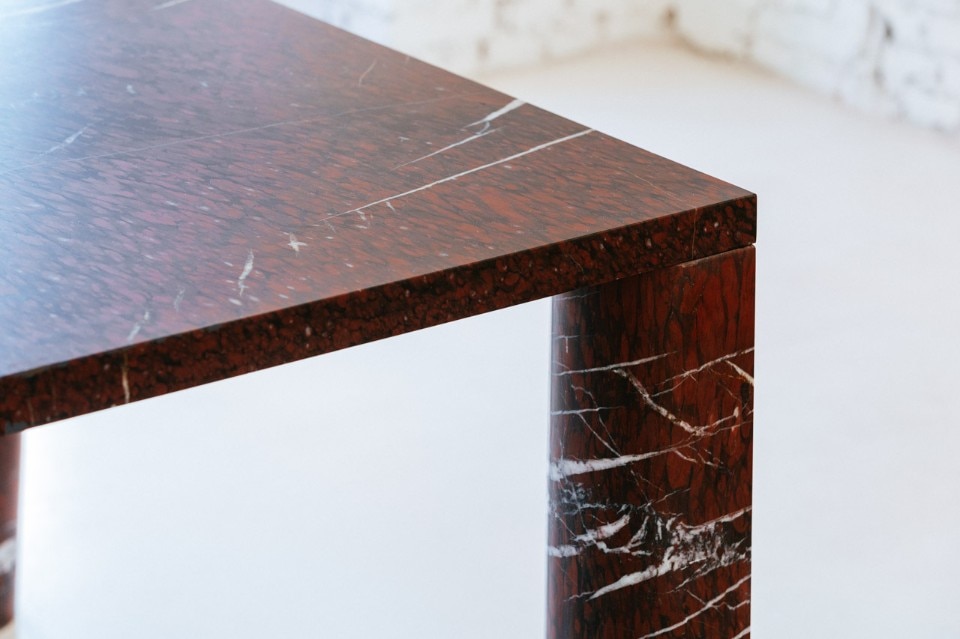 Michael Anastassiades, Love Me, Love Me Not collezione di 4 tavoli per Salvatori. Photo Gabriele Zanon Michael Anastassiades, Love Me, Love Me Not collezione di 4 tavoli per Salvatori. Photo Gabriele Zanon