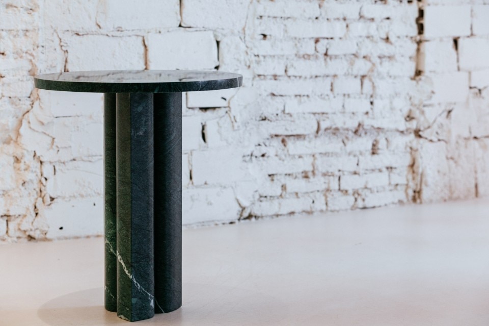 Michael Anastassiades, Love Me, Love Me Not collezione di 4 tavoli per Salvatori. Photo Gabriele Zanon Michael Anastassiades, Love Me, Love Me Not collezione di 4 tavoli per Salvatori. Photo Gabriele Zanon