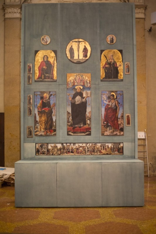 Archaeology. Facsimile of Griffoni Polyptych in the Chapel of Saint Vincent Ferrer,  in the Basilica of San Petronio, Bologna. © Otto Lowe, Factum Foundation