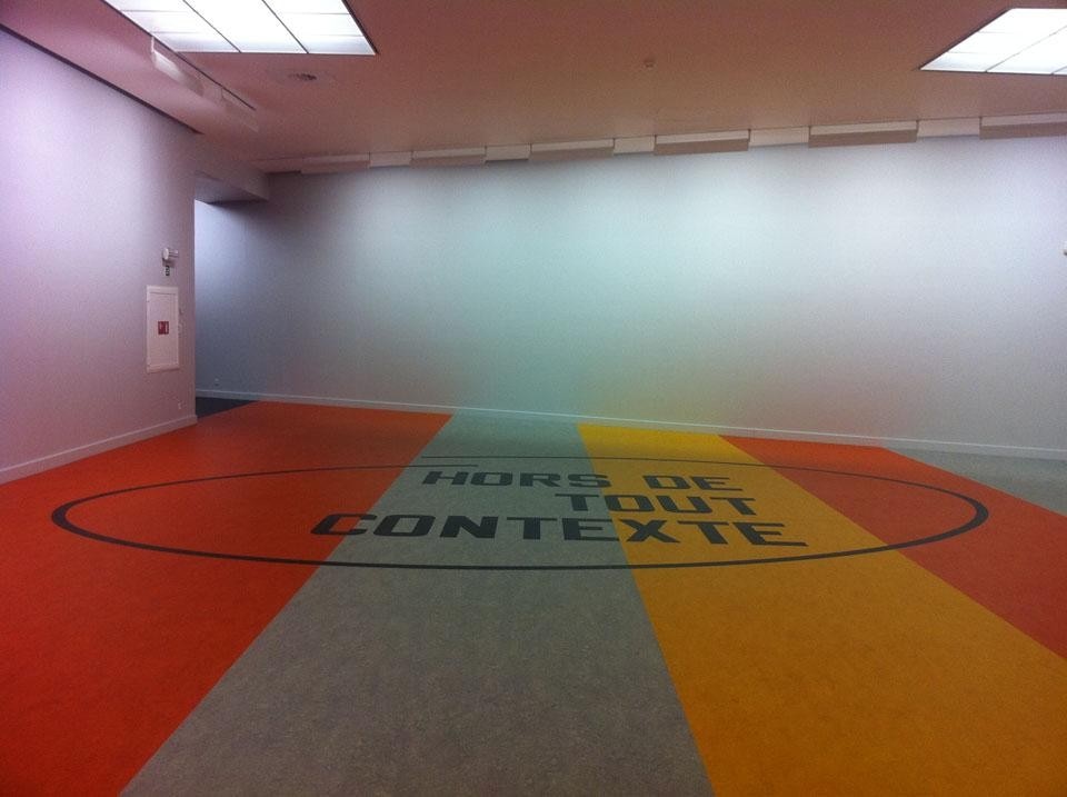 Liam Gillick and Lawrence Weiner, <i>A Syntax of Dependency</i>, 2011. Photo MuHKA Liam Gillick and Lawrence Weiner, <i>A Syntax of Dependency</i>, 2011. Photo MuHKA