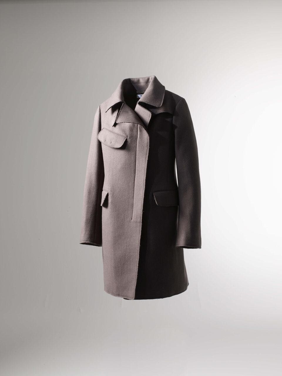 Brit Insurance Fashion Award:
Uniqlo +J Autumn/winter ’10. By Jil Sander for Uniqlo, Japan © Brit Insurance Designs of the Year (Designmuseum.org)
