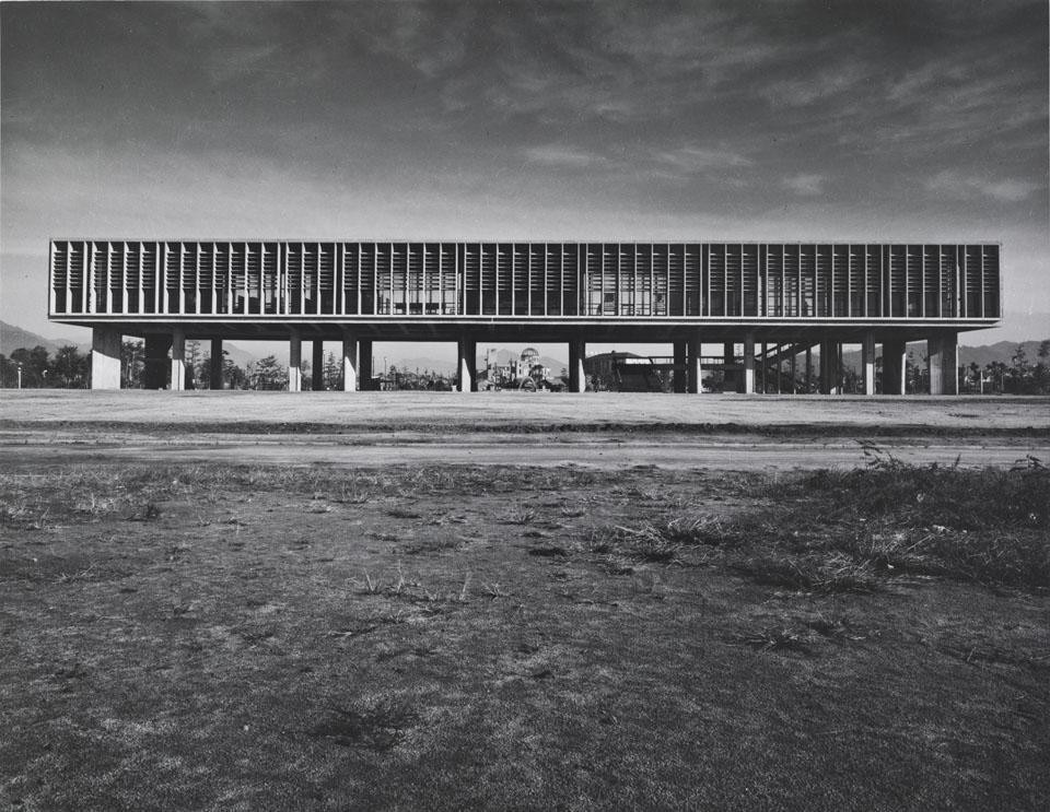 Tange Kenzo, <i>Hiroshima Peace Center</i>, Hiroshima, Japan, 1955. Photo: Ishimoto Yasuhiro.