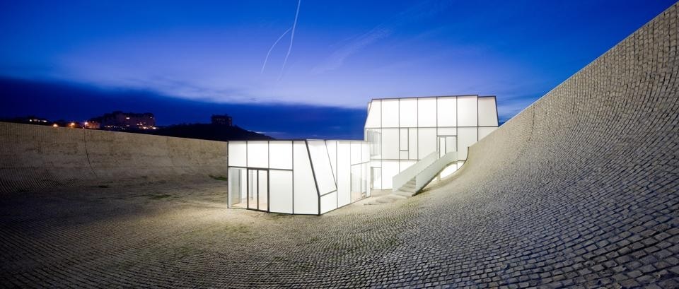 The Place de l'Océan serves as a gathering space open to the public. Photo Iwan Baan