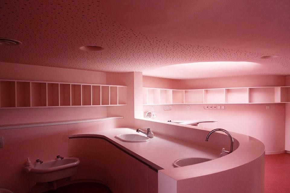 The toilet room. Photo Michel Grasso