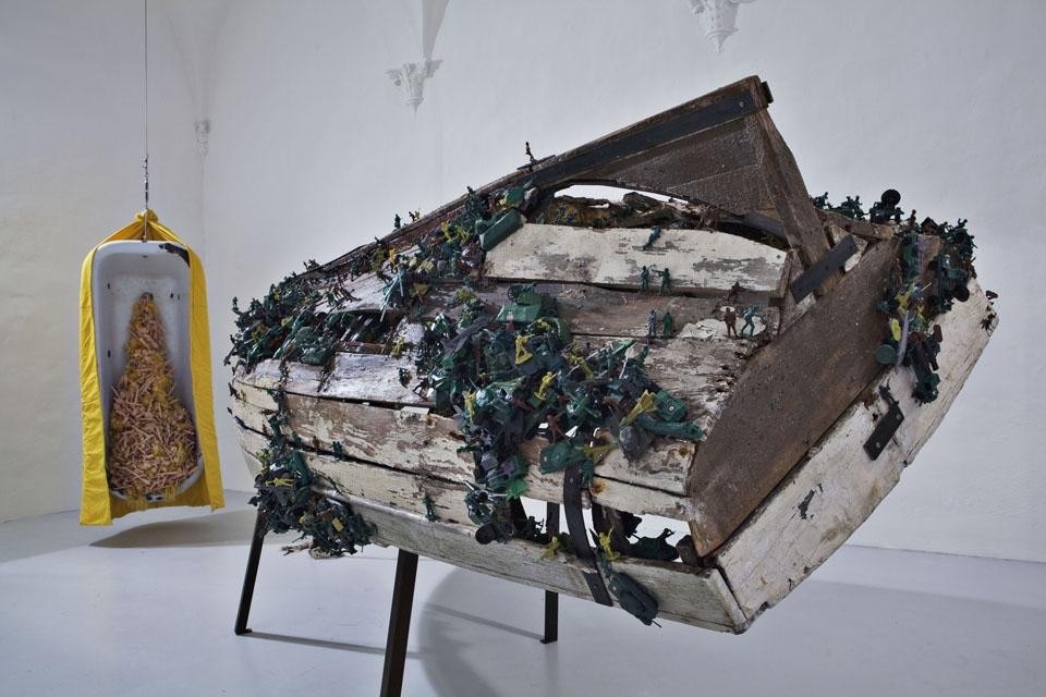 Six Roots Enfance | Childhood, 2000. Courtesy Galleria Continua, San Gimignano / Beijing / Le Moulin. Photo by Ela Bialkowska