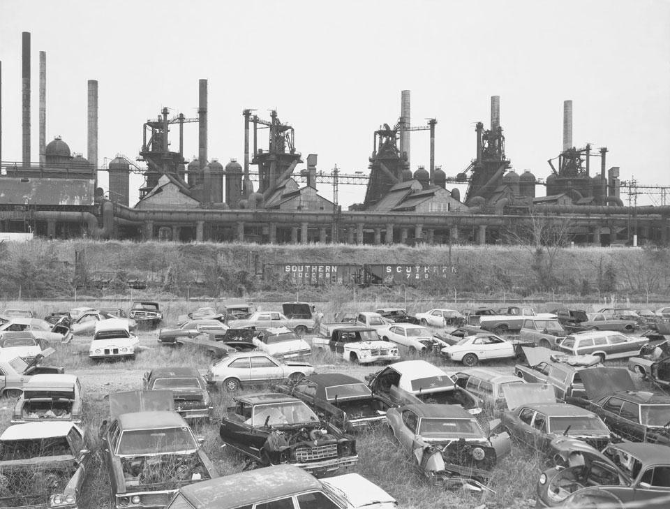 Bernd and Hilla Becher, Ensley, Alabama, USA, 1982
Gelatin-silver print, 50 x 60 cm
© Bernd and Hilla Becher / Courtesy of
Schirmer/Mosel