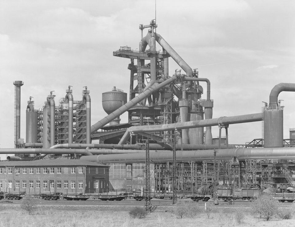 Top: Bernd and Hilla Becher,
Grube San Fernando, Herdorf, D, 1961
Gelatin-silver print, 50 x 60 cm
© Bernd and Hilla Becher / Courtesy of
Schirmer/Mosel; above: Bernd and Hilla Becher, 
Gutehoffnungshütte, Oberhausen, D, 1963
Gelatin-silver print, 50 x 60 cm
© Bernd and Hilla Becher / Courtesy of
Schirmer/Mosel