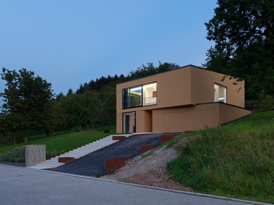 House R by archifaktur in Remstal nearby Stuttgart, Germany. Photo © <a href= "http://www.zooeybraun.de/"TARGET= "_BLANK">www.zooeybraun.de</A>
