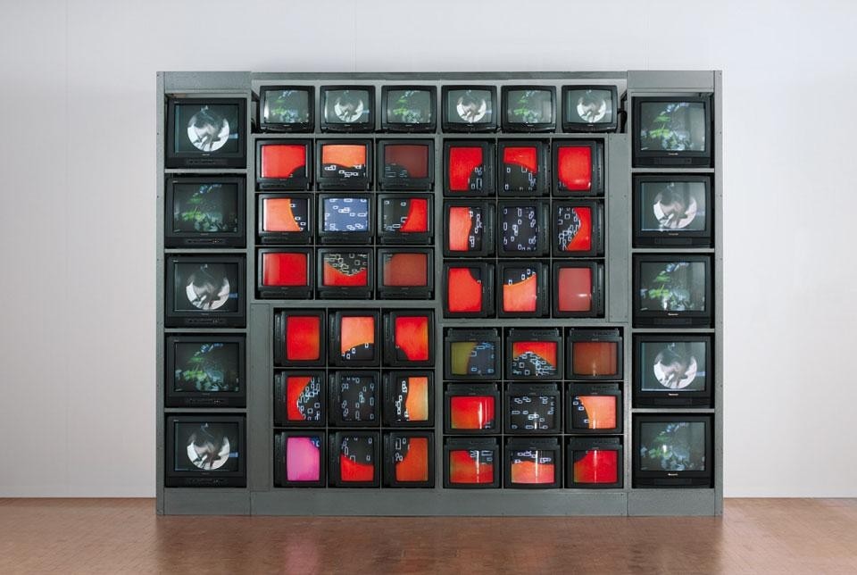 <i>Digital Art Works. The Challenges of Conservation</i>.
An exhibition at ZKM | Media Museum
Nam June Paik “Internet Dream”, 1994 ZKM-Collection
© ZKM | Karlsruhe, photo: EnBW, Steffen Harms