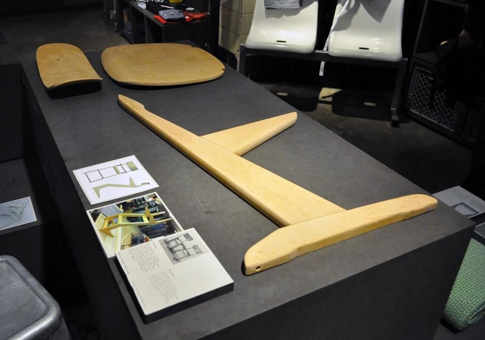 Above and opening photo: New School by Halfmann Mennickheim is a classical school chair upgraded to be used as a bar chair