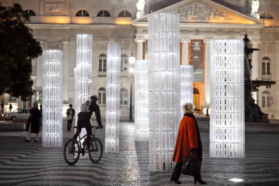 Like Architects, <em>Frozen trees</em>, installation view. Photo by Fernando Guerra