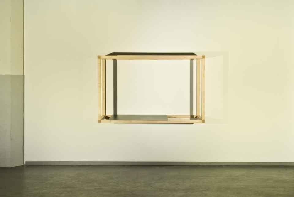 The living structure: table versa