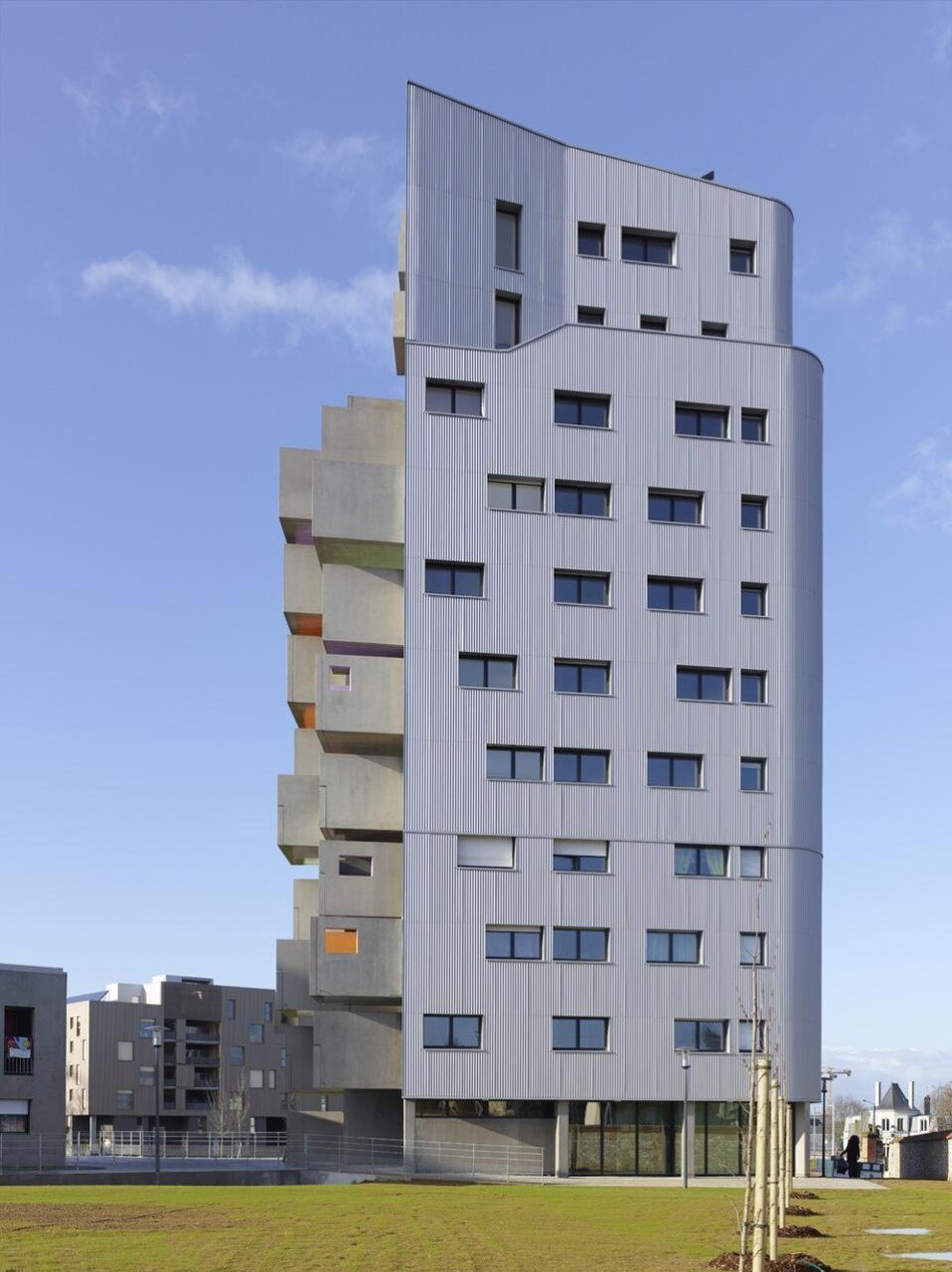 Philippe Gazeau, <em>Le Bois Habité 2</em> north tower Philippe Gazeau, <em>Le Bois Habité 2</em> north tower