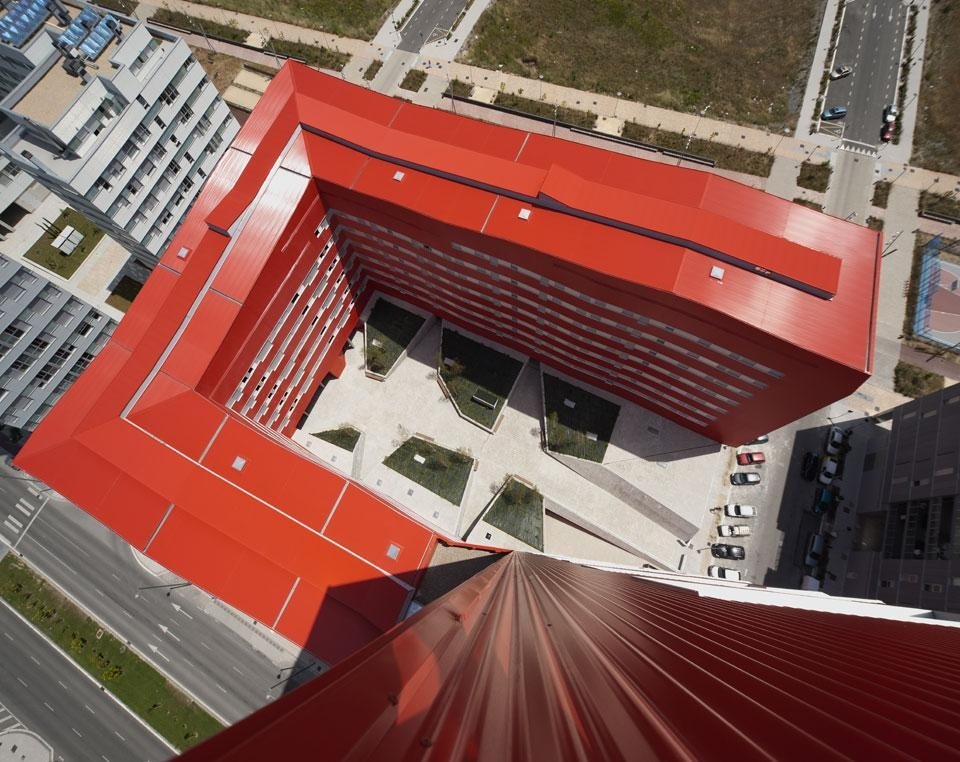 ACXT, 242 Social Housing Units in Salburúa, Vitoria – Gasteiz, Spain 2011