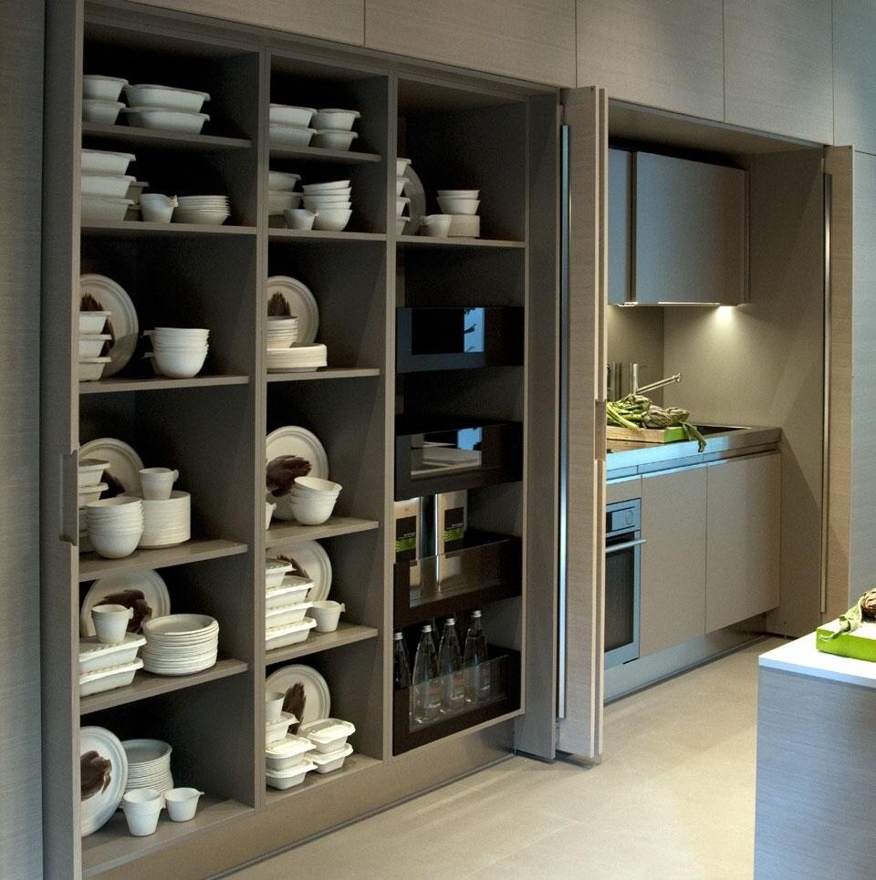 Arclinea flagshipstore designed by Antonio Citterio and Gianluca Tronconi. Corso Monforte 28, Milan