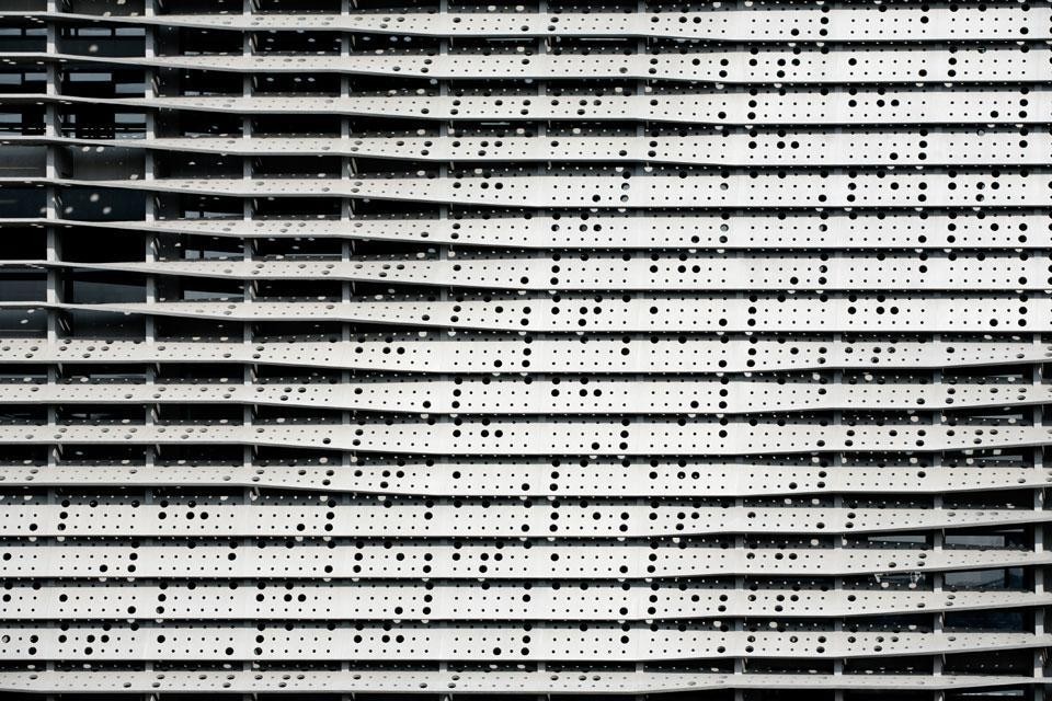 Mehrdad Hadighi of Studio for Architecture and Tsz Yan Ng, Lafayette 148 building in Shantou. Façade detail