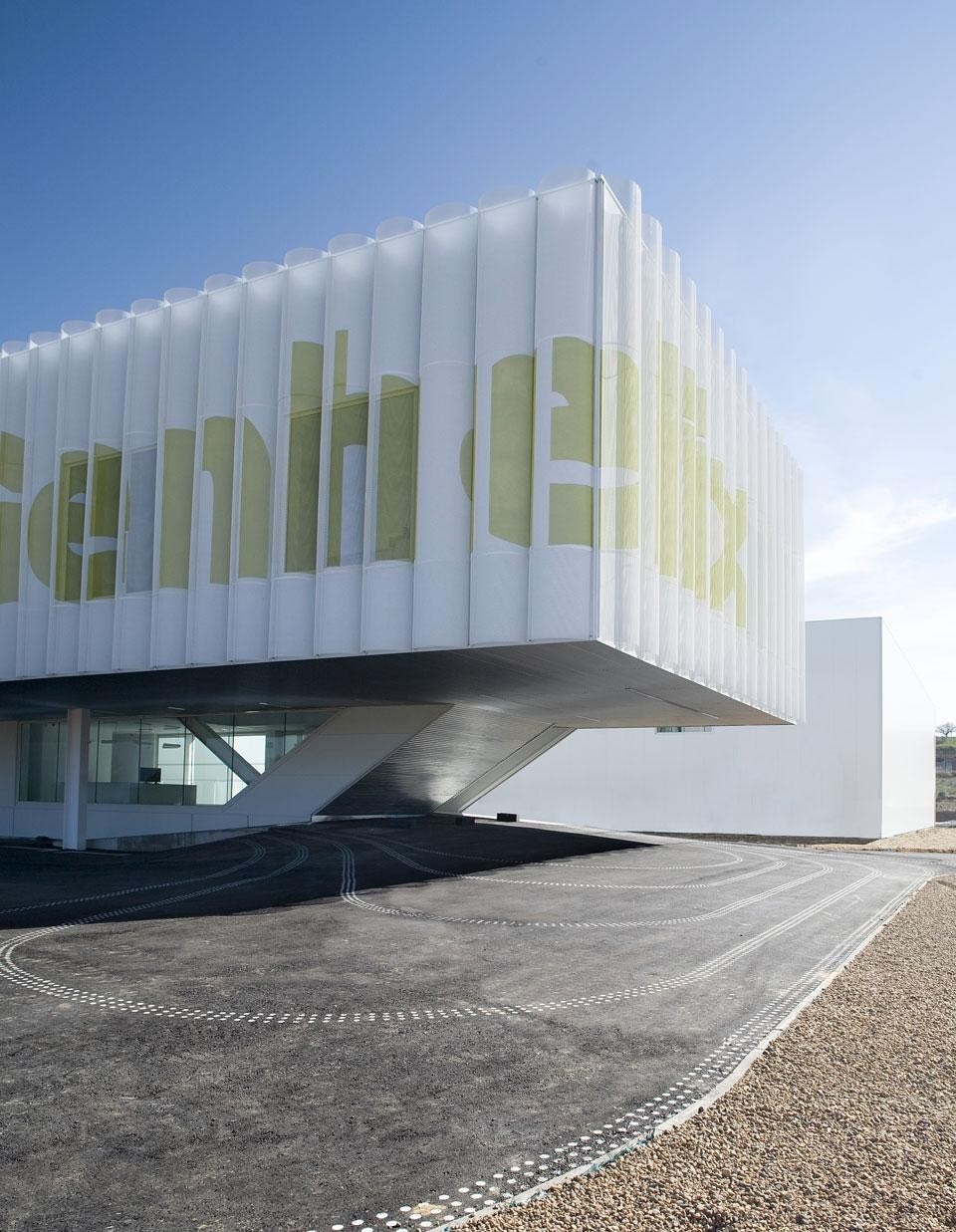 estudioSic, GH Genhelix pharmaceutical headquarters