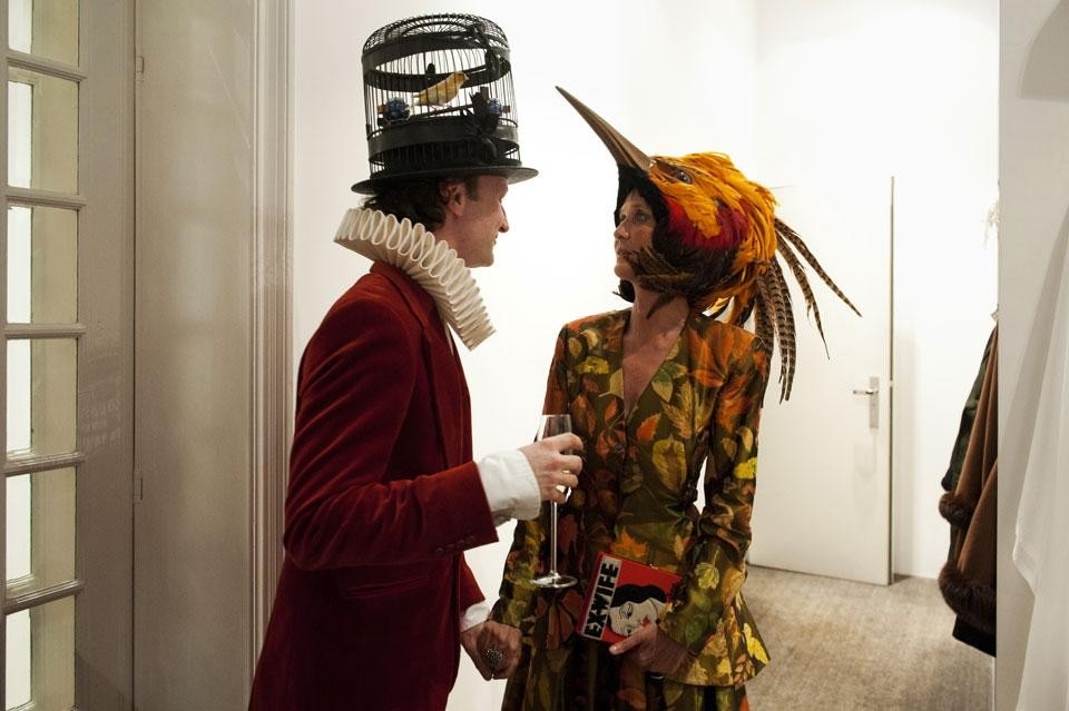 Charles Kaisin, <em>Le fantasie di Charles, table and guests</em>, performance