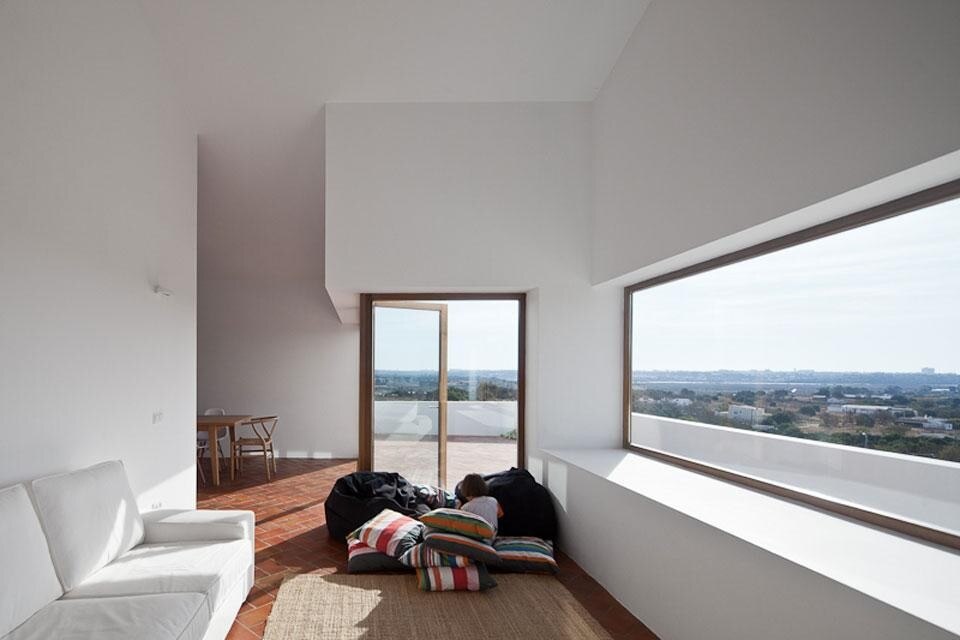 Marco Arraiolos, <em>House in Algarve</em>, Mexilhoeira Grande, Portimão