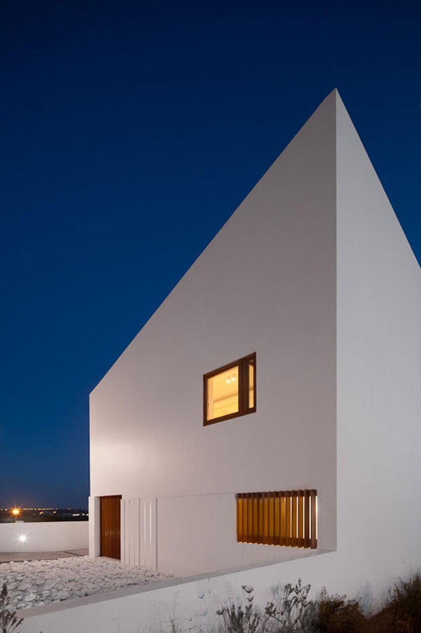 Marco Arraiolos, <em>House in Algarve</em>, Mexilhoeira Grande, Portimão