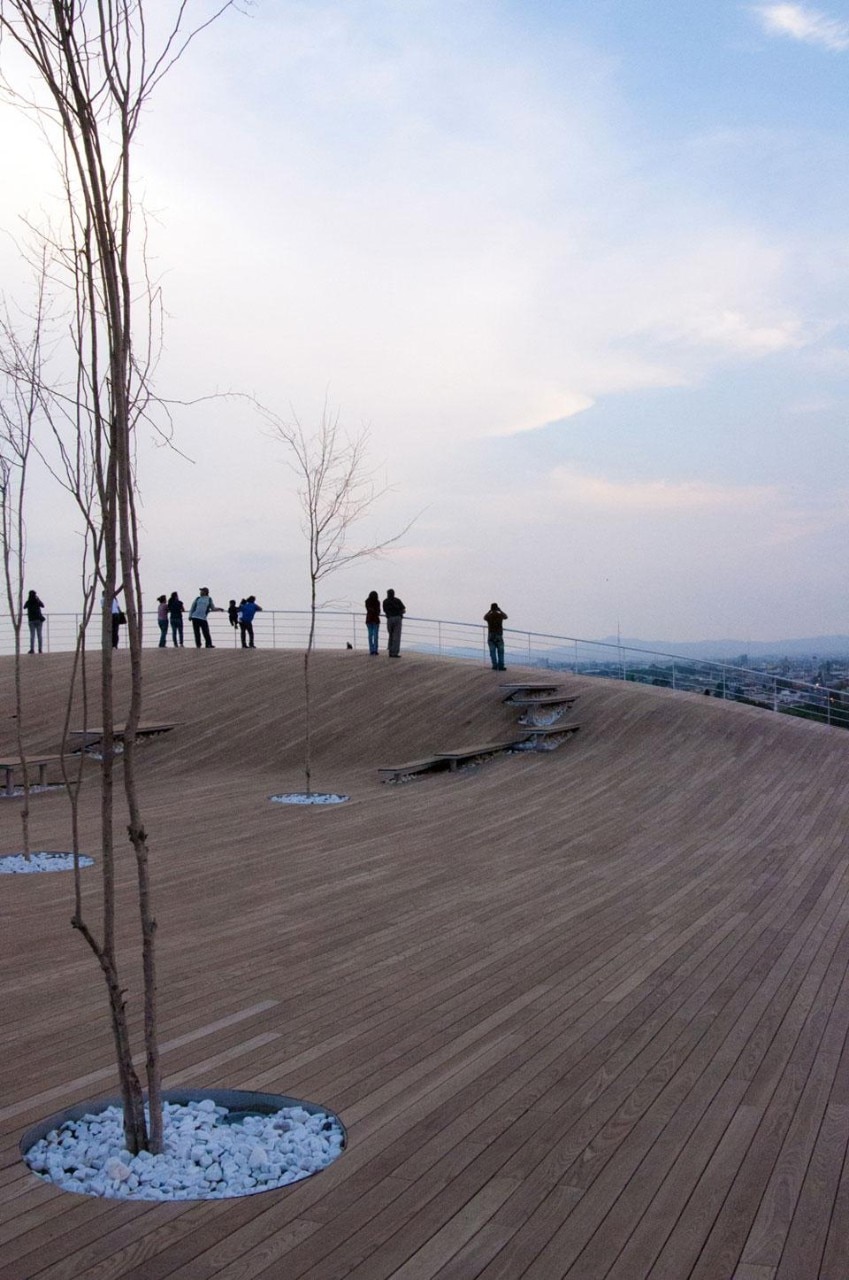 Ten Arquitectos, <em>Memorial for the Battle of Cinco de Mayo</em>, Puebla, Mexico. Photo by Pablo Crespo