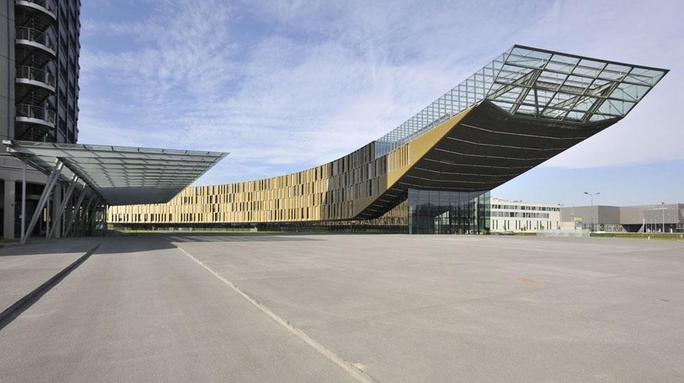 Dietmar Feichtinger Arquitectes, <em>Financial and commercial department of voestalpine Stahl GmbH</em>, Linz
