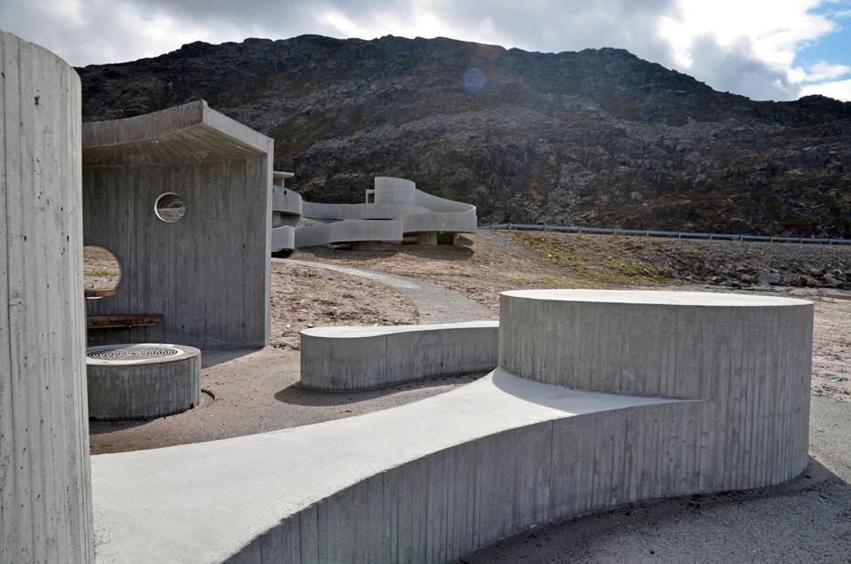 Reiulf Ramstad Arkitekter, <em>Selvika</em> beach access ramp, Havøysund, Norway