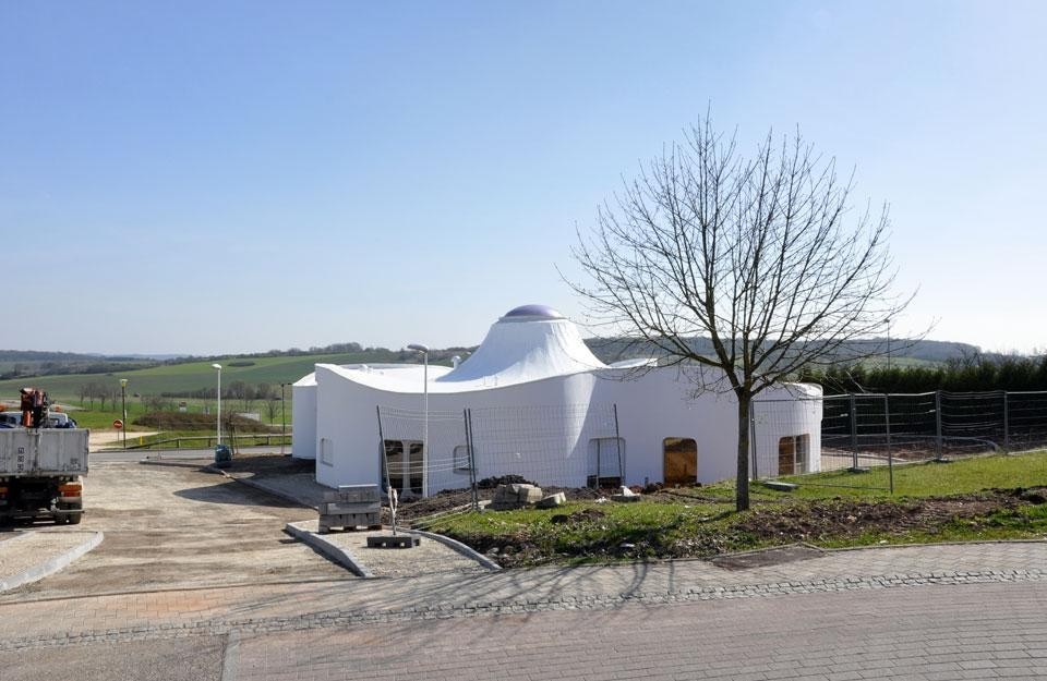 Paul Le Quernec, 300 square metre kindergarten in Piblange, France